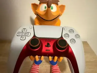 Crash Bandicoot controller stand