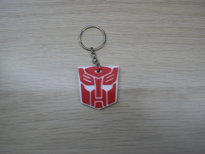 トランスフォーマー オートボットの象徴的なロゴキーチェーン