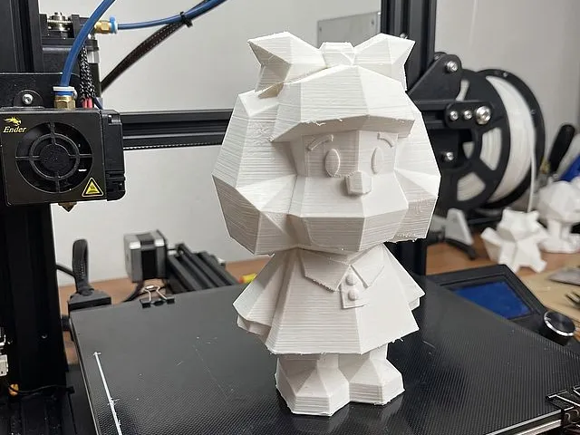 Mafalda Low Poly - Figure