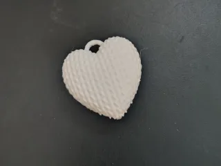 llavero corazón tejido