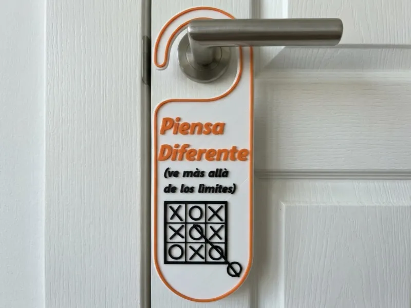 Colgador – Piensa Diferente