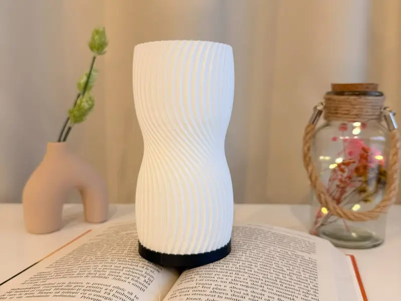 Table lamp