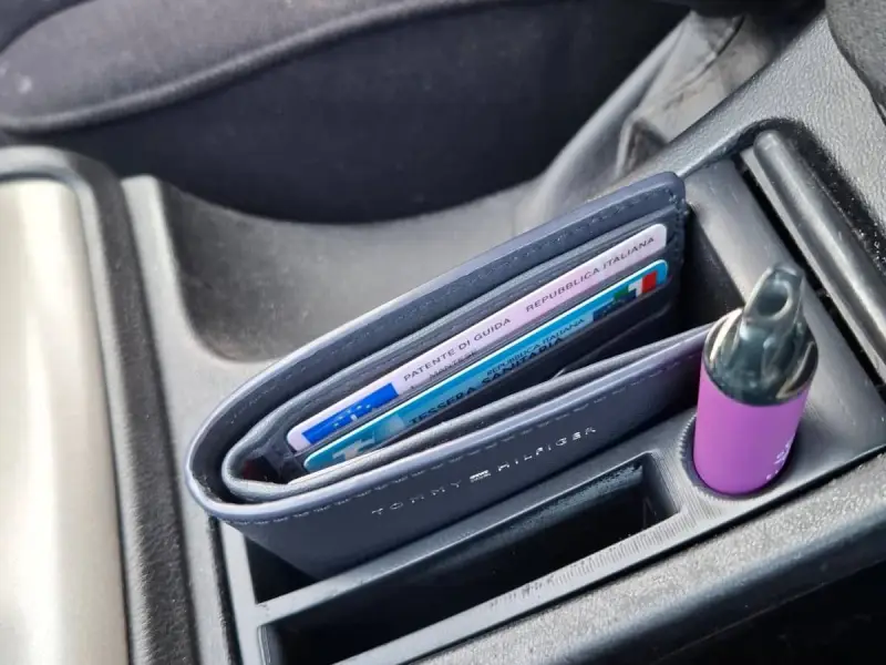 Alfa 159 phone holder