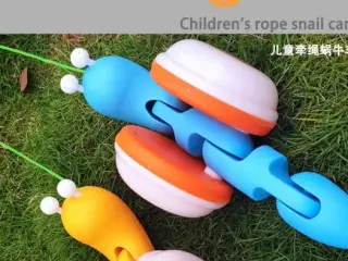 儿童牵绳蜗牛车