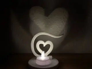 Herz LED Teelichthalter