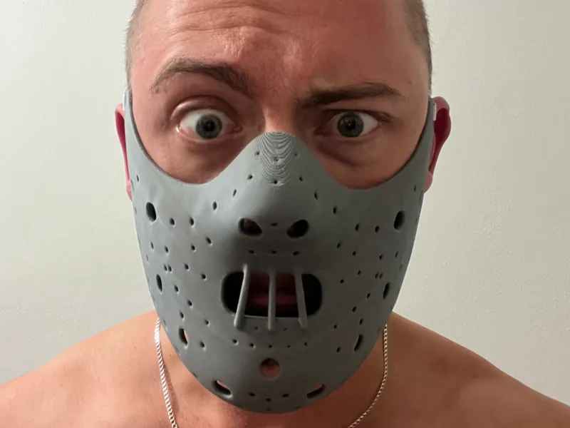 Masca Hannibal Lecter