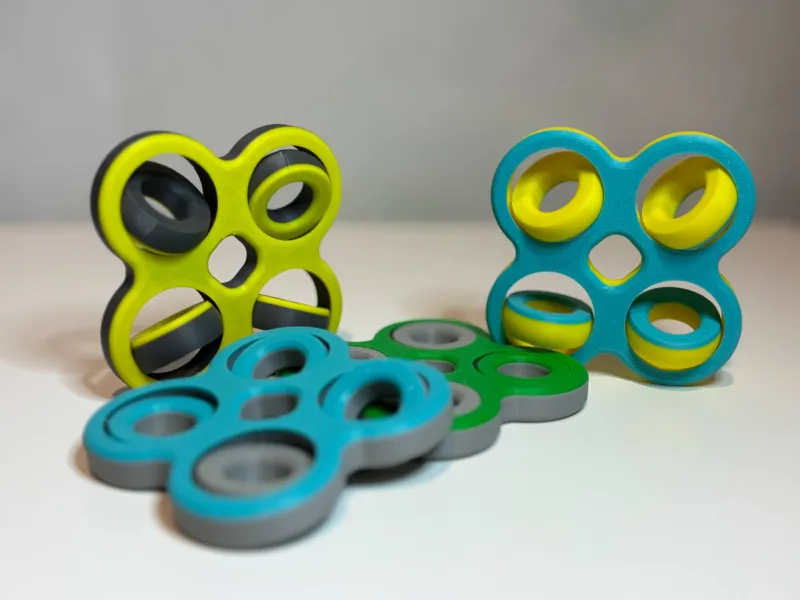 Quad gyro fidget