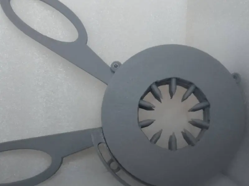 Adjustable Kali's Teeth scissors