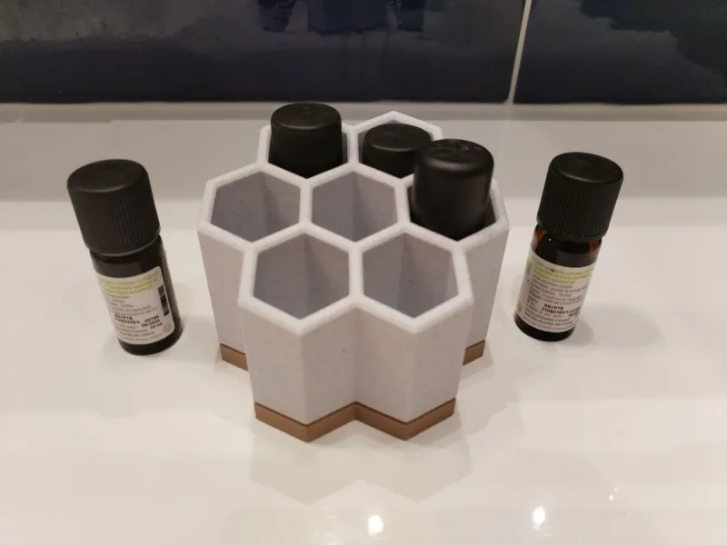 Honeycomb essential oils holder