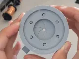 iris-0