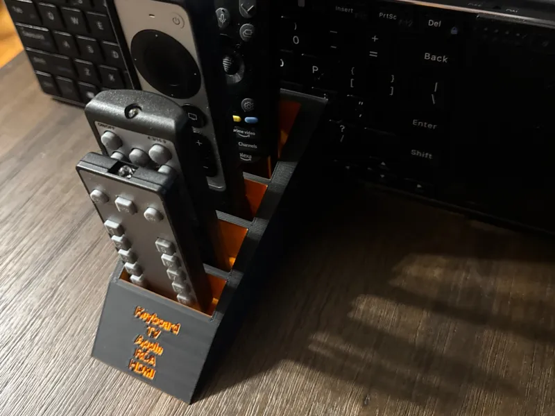 Support pour télécommande multimédia et clavier