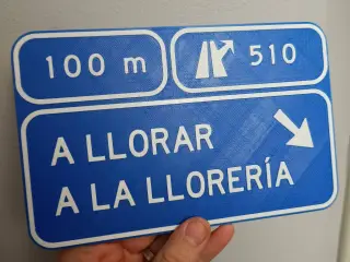 Stop Whining Sign  (A LLORAR A LA LLORERÍA) 🛑😭