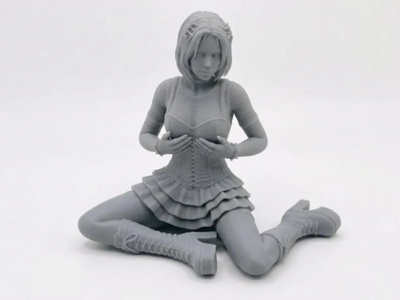 Figurine de fille gothique cyberpunk : Statue détaillée de fille assise