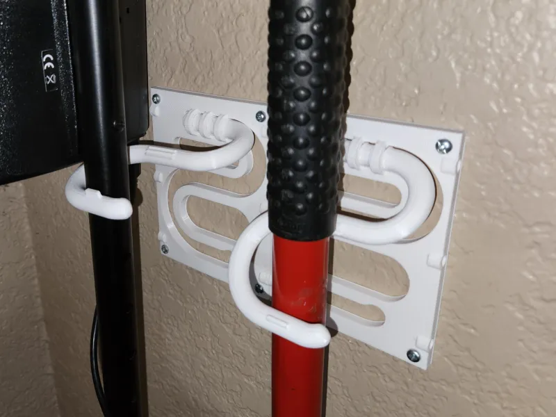 Simple Wall Holder - Print in Place