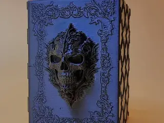 Gothic organizer