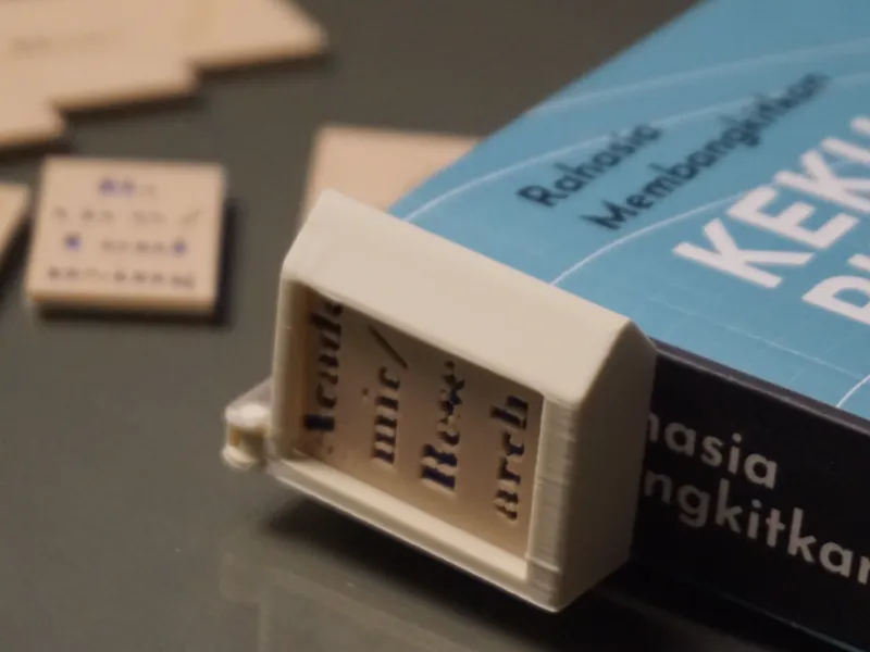 Modular Page Holder & Reading Tracker with Smart Hinge