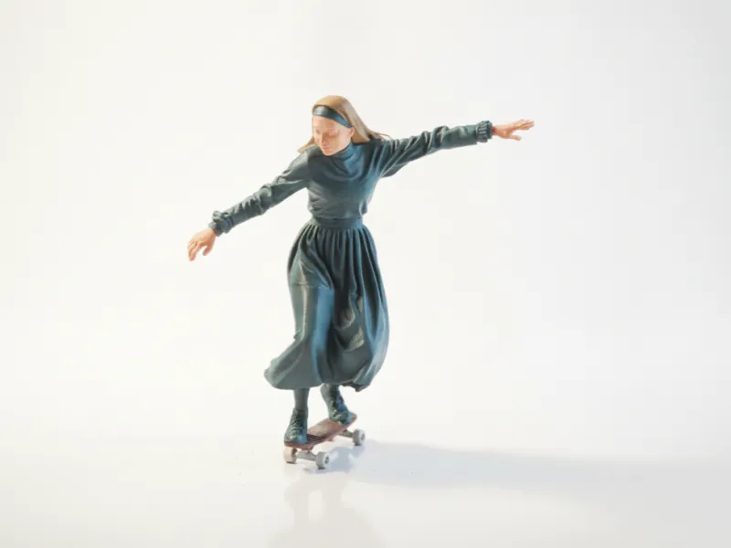Statuetta di Suora sullo Skateboard Arte Religiosa Stampabile in 3D