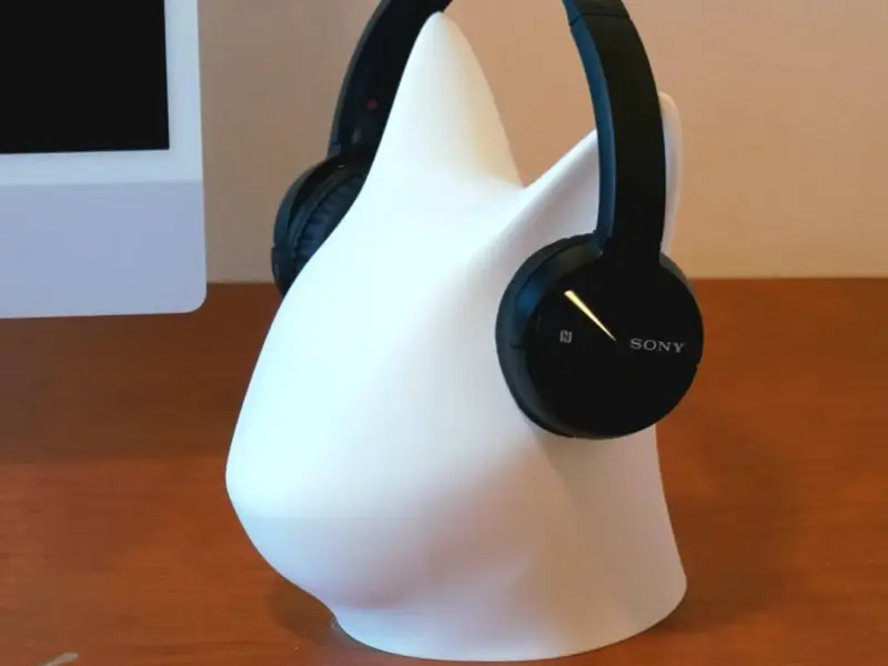 Headphone Stand Cat Head, Stylized & Minimalist