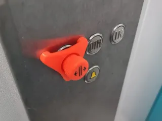 Anti-theft device for elevator