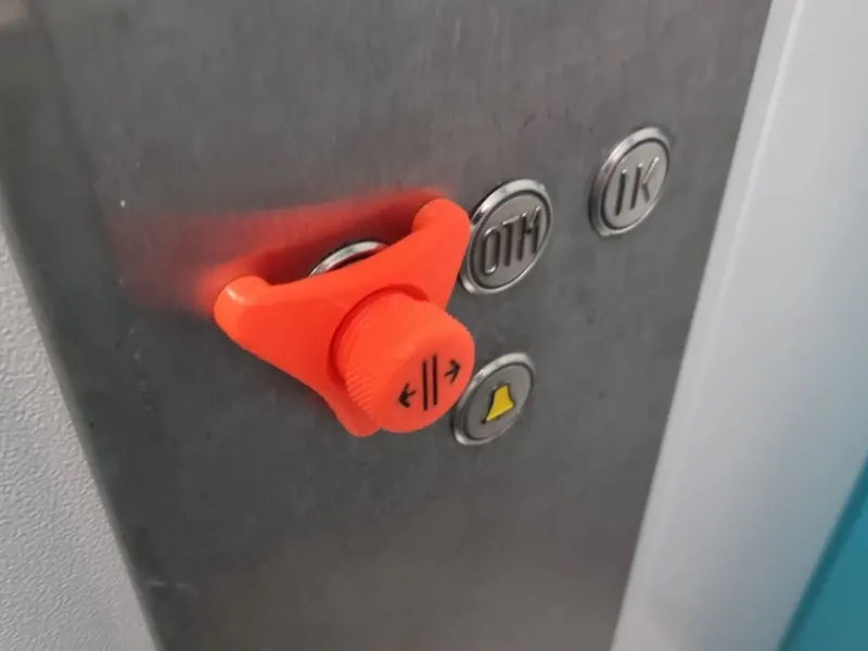 Diebstahlsicherung für Aufzug