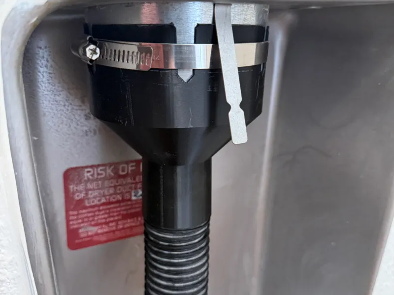 Adaptador de Aspirador para Duto de Secador com Entrada para Haste de Limpeza