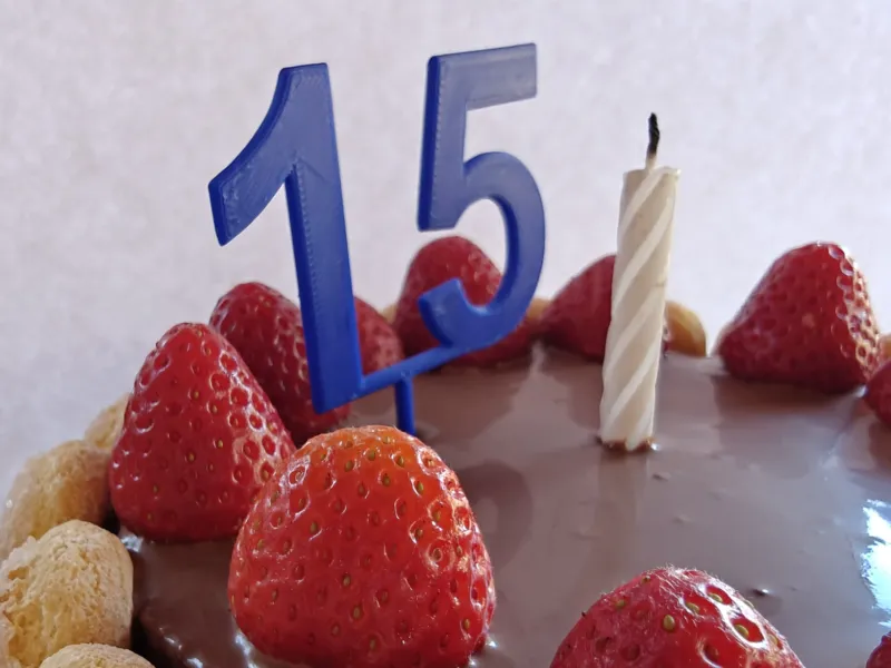 Taarttopper Nummer 15 – Verjaardag / Jubileum Decoratie