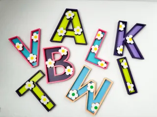 Floral Daisey Decor Letters