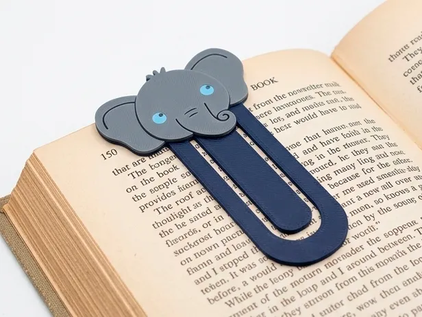 Adorable Elephant Bookmark / Marcapáginas de Elefante