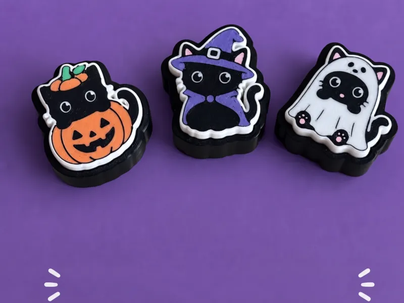 Clickers de gatos disfrazados