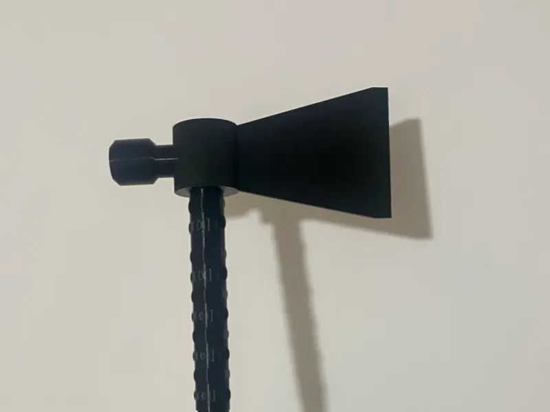 Replica della Tomahawk nera (Cosprop)