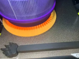 Claw Scratcher