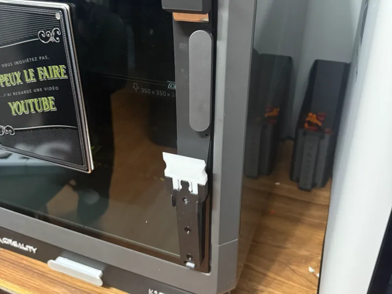 Scraper windows holder