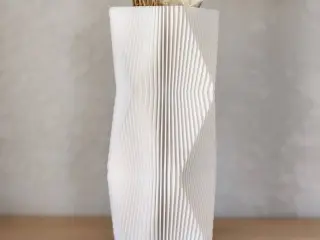 Nova Vase