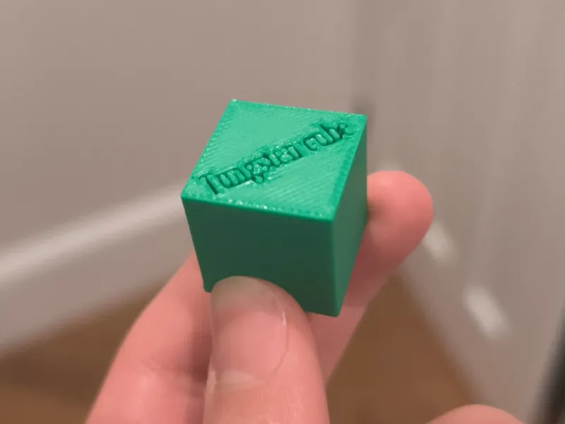 タングステンキューブ