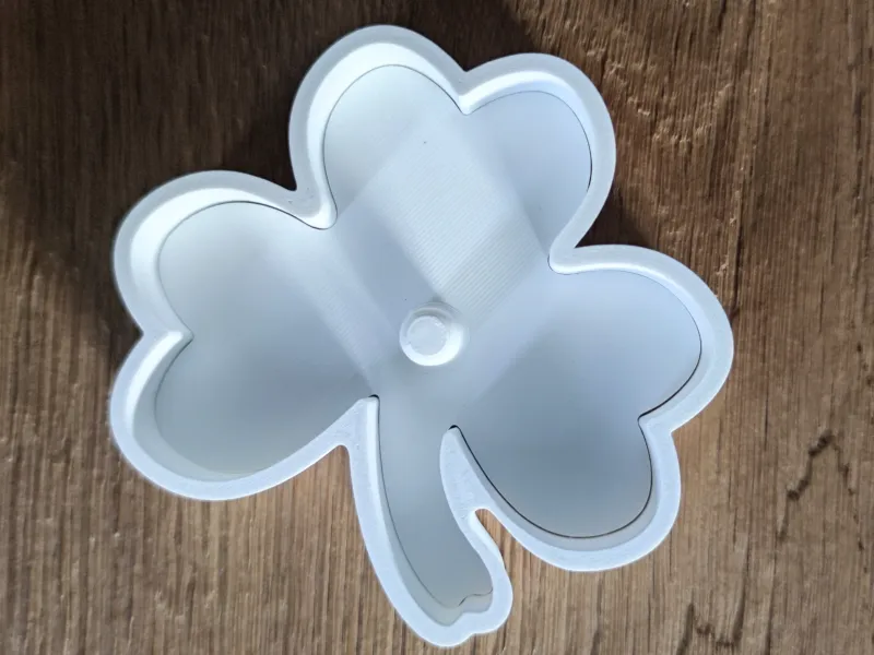 Lucky Shamrock St. Patrick's Day Cookie Cutter + Dough Push