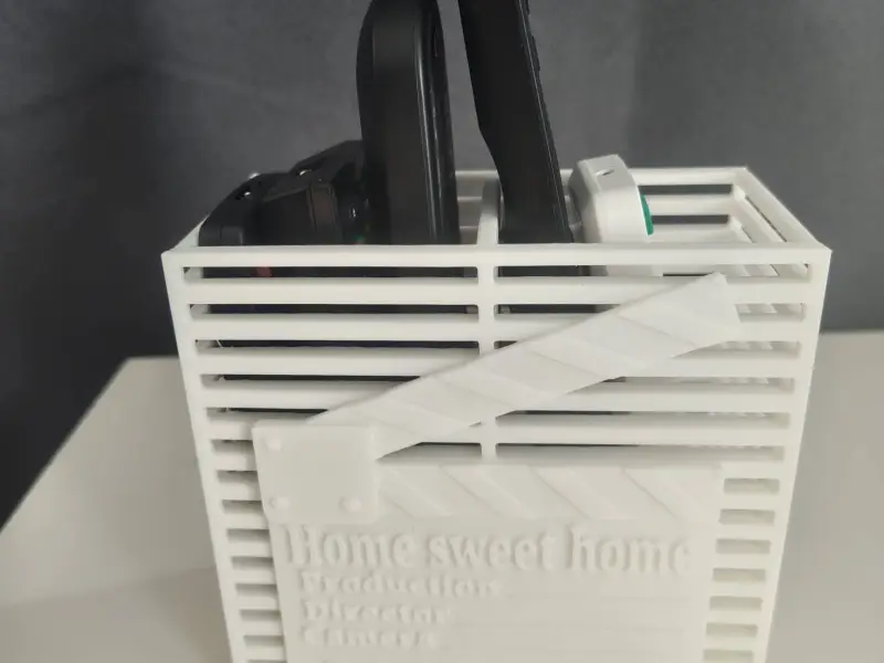 TV remote Holder - Home Sweet Home Storage - Cinema design
