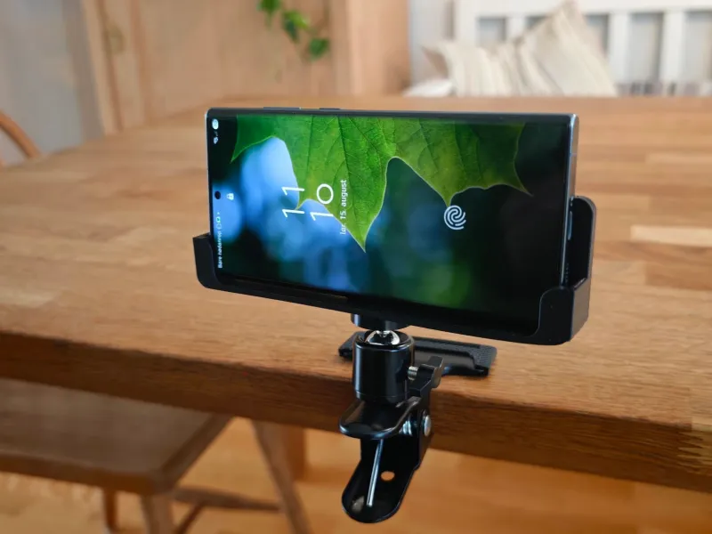 Suporte Universal para Smartphone em Tripé