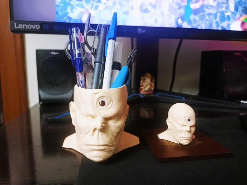 Odyssey Cyclops bust container plantpot vase penstand