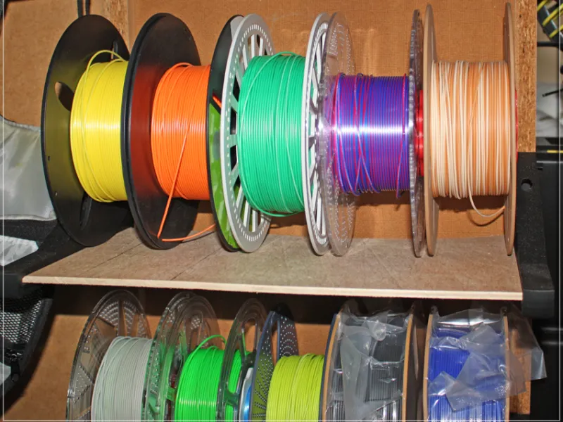 Supports d'étagère pour filament | Utilise des chutes de contreplaqué de 6 mm