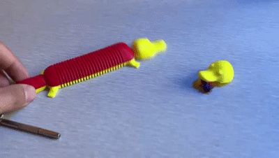 Пружинный брелок-утконос-0
