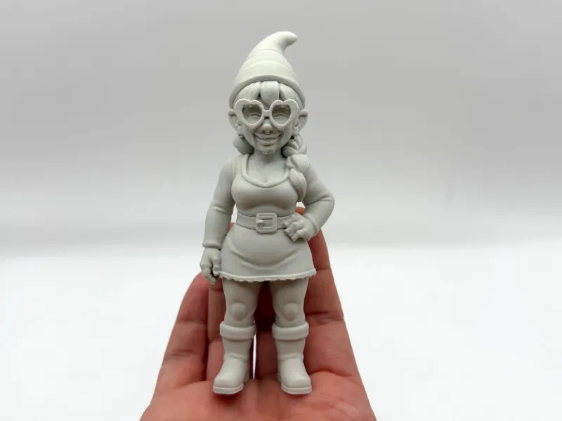 Gnome à lunettes en cœur