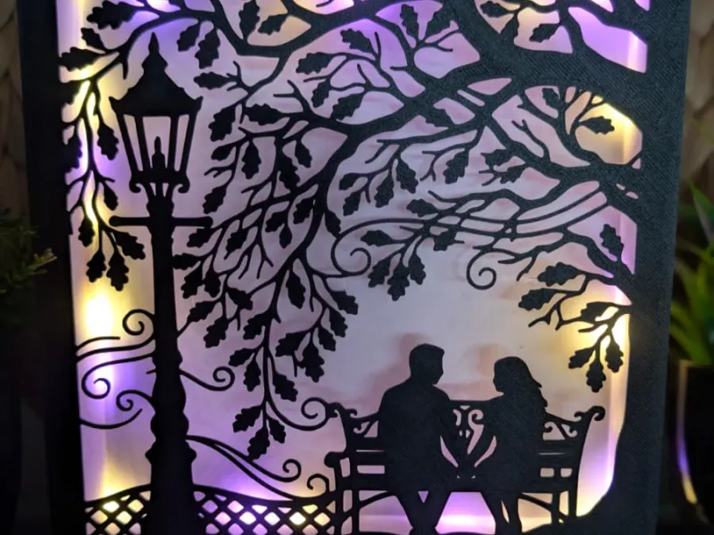 Romantic Park Bench Couple - Modular Light Box Insert