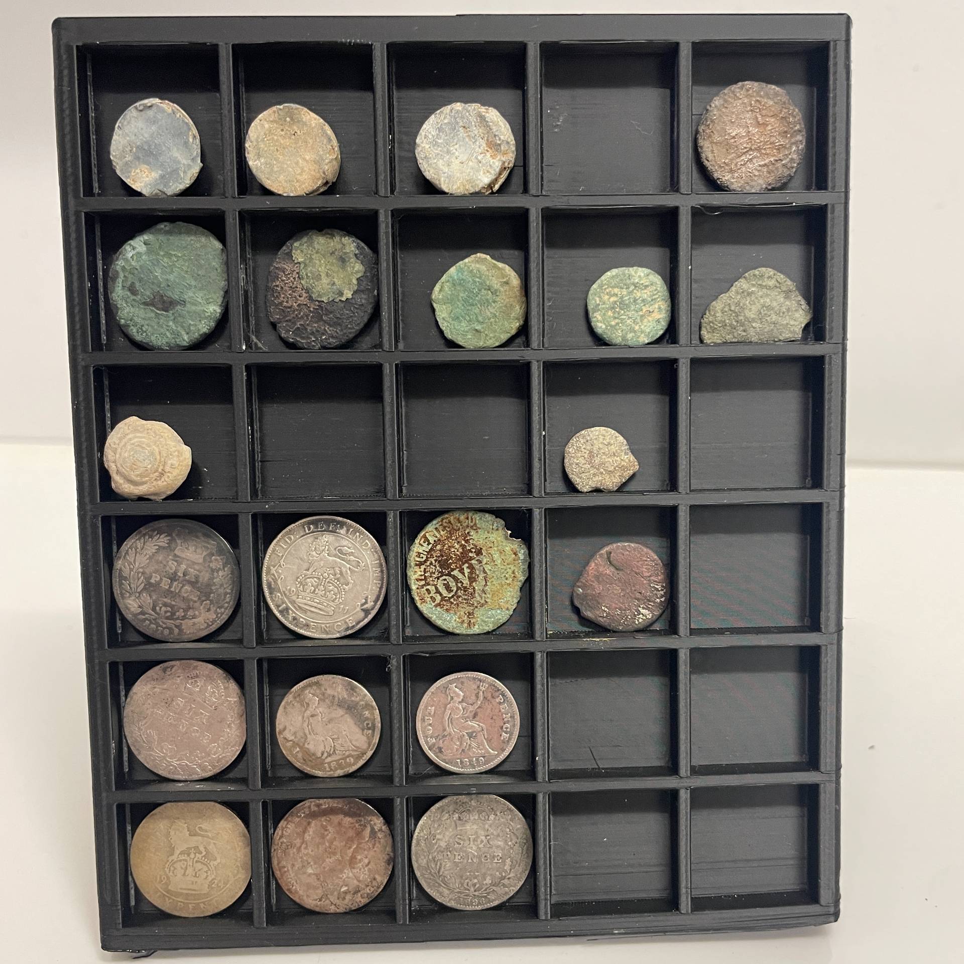 Coin Display For Small Coins to 19mm diameter - 30 spaces