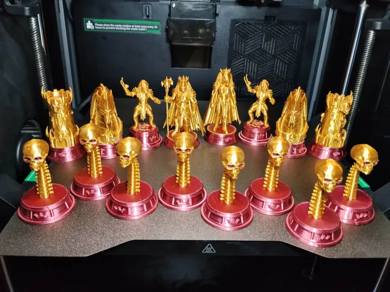 PIÈCES D'ÉCHECS PRÉDATEUR