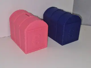 Treasure chest piggy bank