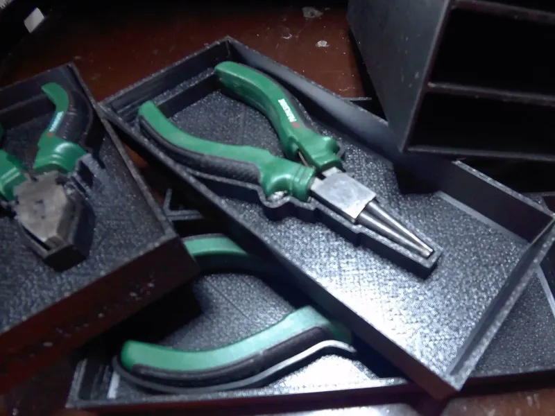 Caja de almacenamiento para pequeñas herramientas Parkside