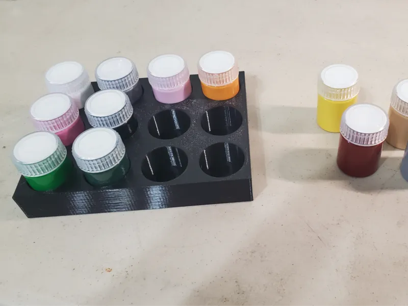 Hobby Paint Tray holds 12 containers