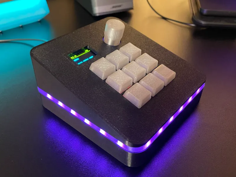 NOVE MacroPad - 9 Keys, RGB, OLED & Custom Macros