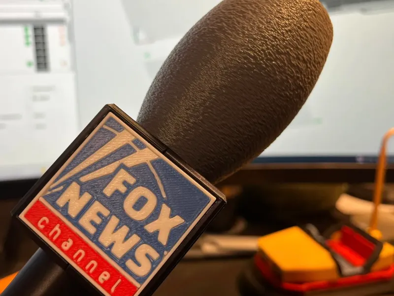 Microphone+Fox+Logo