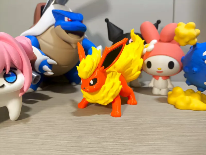 Versão de Impressão Monocromática para Montagem do Flareon de Pokémon